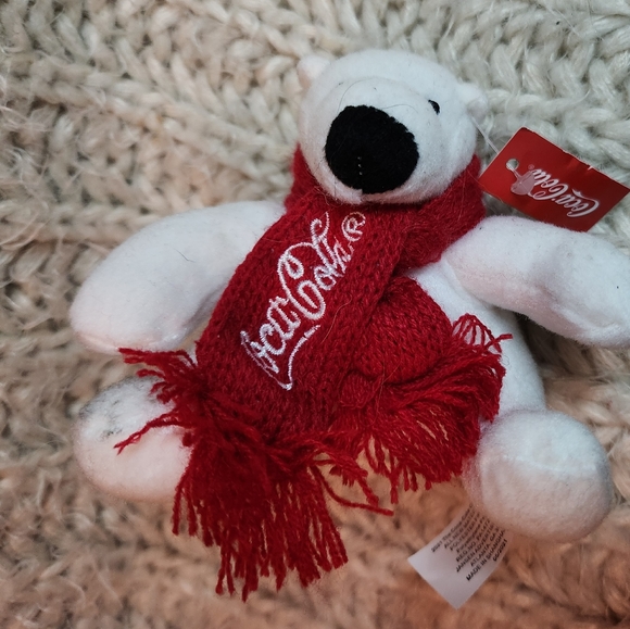 Coca-Cola official 2022 polar bear - Picture 5 of 5